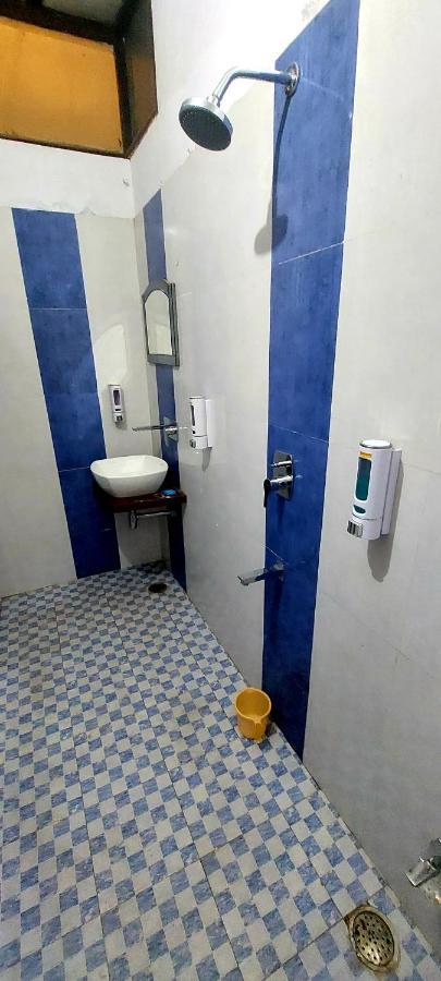 Ap Palace Hotel, Ayodhya エクステリア 写真