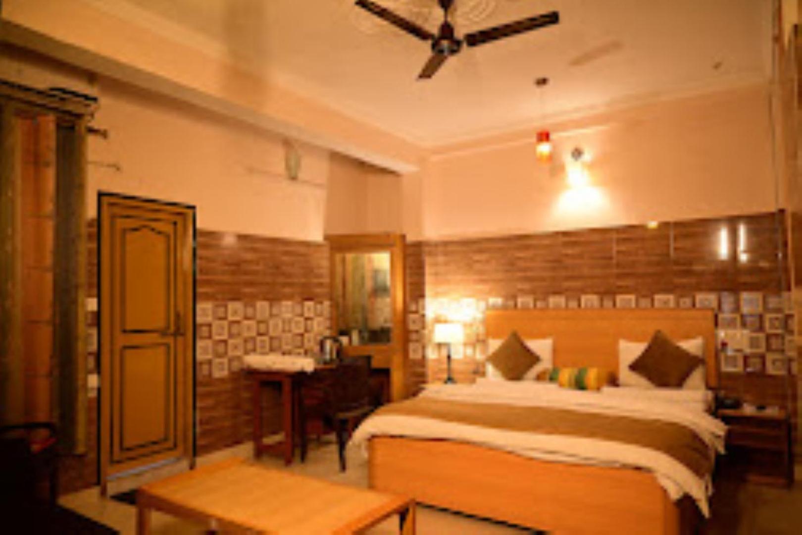 Ap Palace Hotel, Ayodhya エクステリア 写真